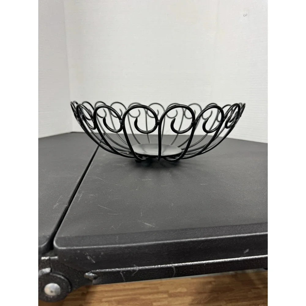 Metal‎ Fruit basket centerpiece black scroll